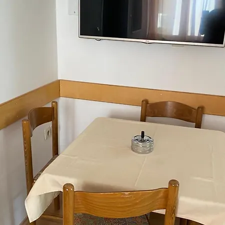 Πανσιόν Babaja Omiš